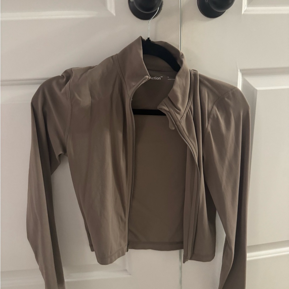 Aritzia top